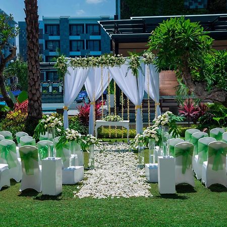 Courtyard By Marriott Bali Seminyak Resort Экстерьер фото The Westin Orchard, Manila