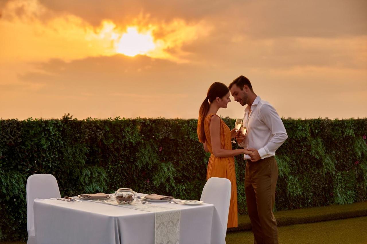 Courtyard By Marriott Bali Seminyak Resort Экстерьер фото The Park, Hyderabad