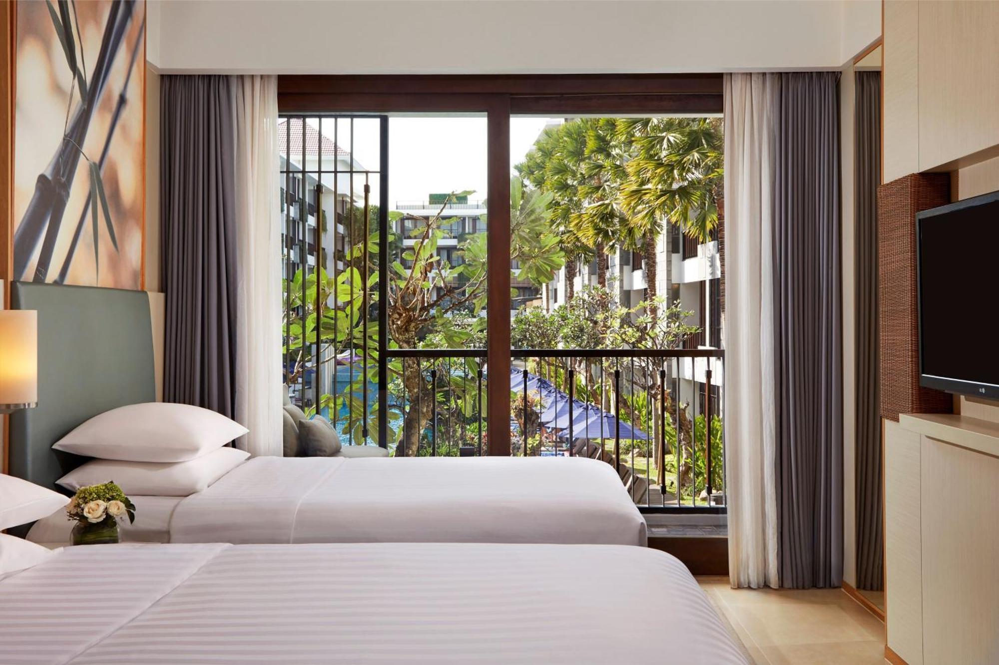 Courtyard By Marriott Bali Seminyak Resort Экстерьер фото Deluxe Room